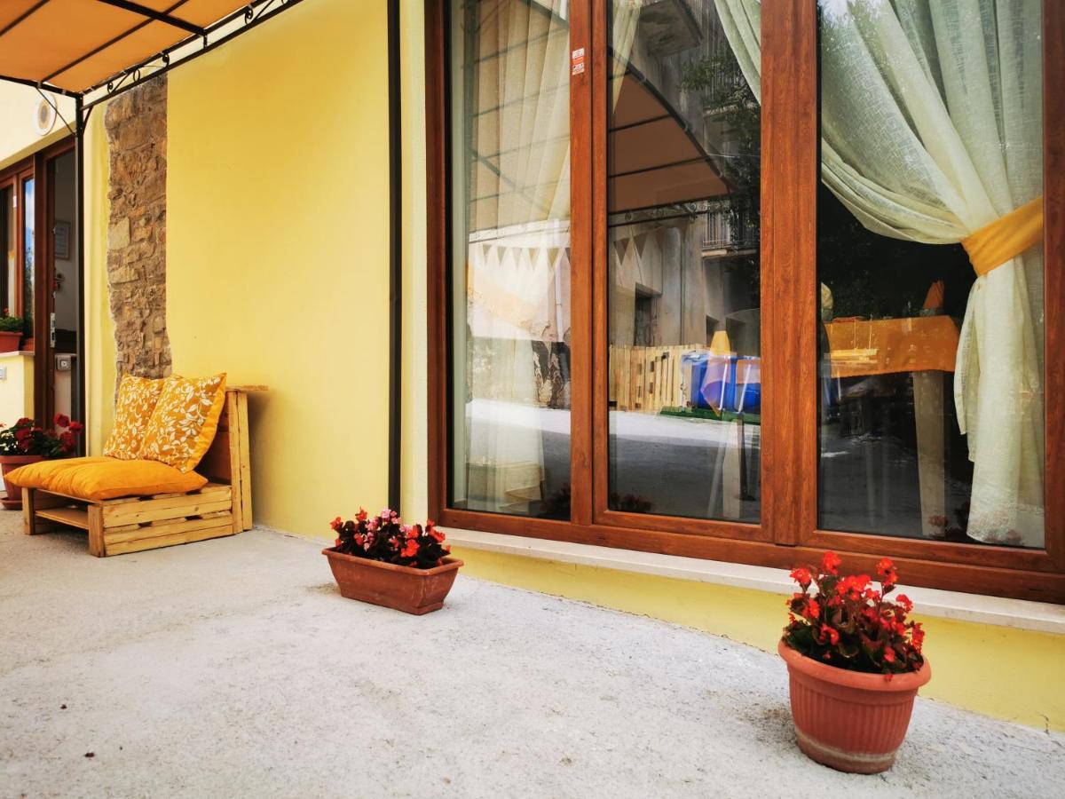 Agriturismo B&B Il Girasole Roccadaspide Kültér fotó