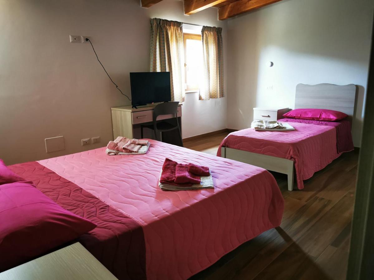 Agriturismo B&B Il Girasole Roccadaspide Kültér fotó